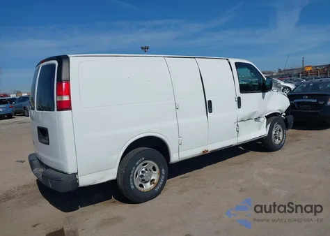 2011 Chevrolet Express 2500 Work Van из США, поврежденный, VIN 1GCWGFFA4B1143782